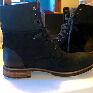 Men’s 10 M Larus UGG Boot